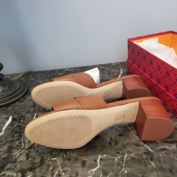 Beautiful Tory Burch Everly 55MM Slide Sandal Calf Leather NWT - Picture 4 of 6